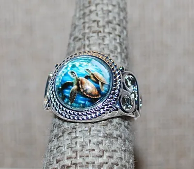 **NEW ARRIVAL** Size 8 "OCEAN TURTLES WINDOW" RING with Side Loops & Swirls Accents and Ribbed Surround on a Silver Tone...