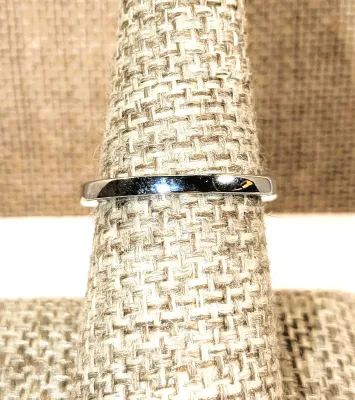 **New Arrival** Size 7½ Multicolor "Circle of Stones" RING with Red, Orange, Blue, Green, Purple, Clear & Yellow on a...