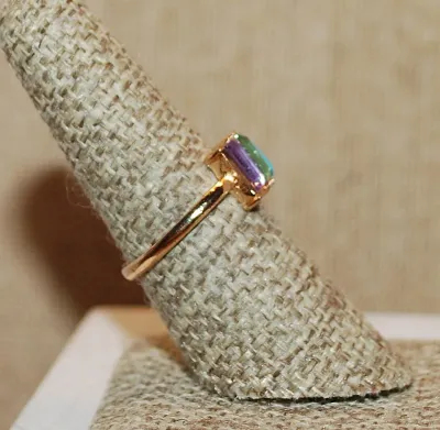 Size 7¼ Triple BAGUETTES RING with Green, Blue & Purple Stones on a Gold Tone Band (2.4g)