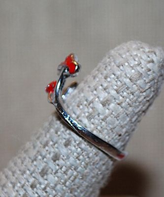 Size 5½ RED DOTTED MUSHROOM RING with Silver Tone Band (1.7.g)