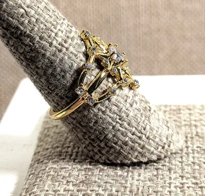 Size 8½ Gold Colored "Web-Like BOUQUET" RING with 22 Tiny Clear Stones on the Points and 6-Prong Clear Center Main Stone &...
