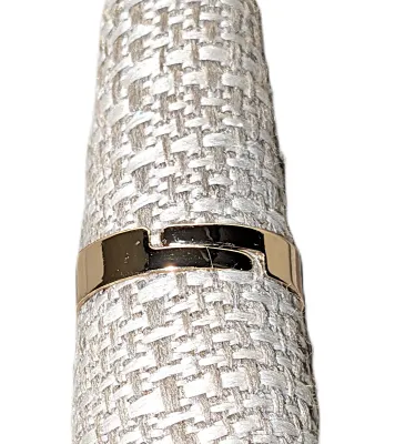 Size 8 Deep PURPLE RECTANGLE 4-Prong STONE RING with Small Round Clear Stones Surround on a Gold Tone SPLIT BAND (3.2g)