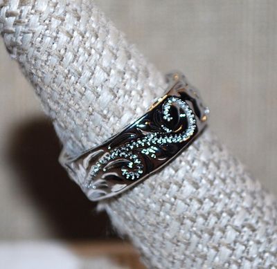Size 7 Infinity Style "Loops & Swirls" RING with Graphics Designed Silver Tone NO STONES Band (7.0g)