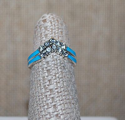Size 6½ "V" Style 2-RINGS Stackable Set with 5 Clear Round Stones and Baby Blue Colored Side Accents on a Silver Tone Band (3.0g)
