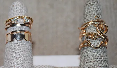 Size 8 Collection of 8 Assorted DELICATE RINGS with Hearts, Stones & Snake with Gold Tone Bands (11.0g)