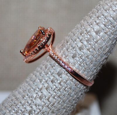 Size 7½ Marked .925 "CHAMPAGNE" Colored PEAR Stone RING with Jeweled Surround on a Rose Gold Setting & Band (3.3g)