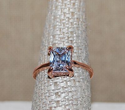 Size 9 Marked .925 - Clear Beveled Rectangle Shaped Stone RING with a 4-Prong ROSE GOLD Nest & Band and Silver Setting (3.9g)