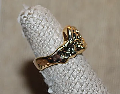 Size 6½ ORANGE AMBER Colored MAIN STONE RING on a "Molten Lava Style" Gold Tone SPLIT BAND Setting (4.8g)