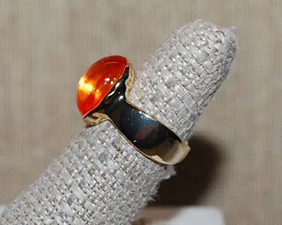 Size 6½ Oval Glass ORANGE AMBER Colored STONE RING with a Gold Tone SPLIT BAND (6.2g)