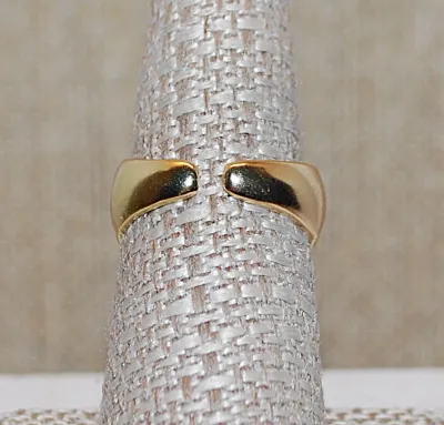 Size 6 Single Round Robin's Egg BLUE Opaque Stone RING with Hammered Gold Tone SPLIT BAND (4.0g)