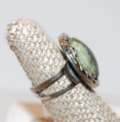 Size 7 GRAY & GREEN AGATE GEMSTONE Ring on OPEN Band Ring (10.0g)