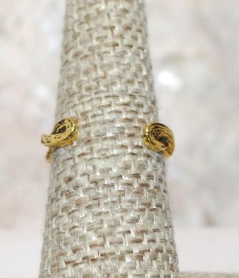 Size 6¼ TOE RING with "Twisted Rows" on a Gold Tone OPEN BAND (1.5g)