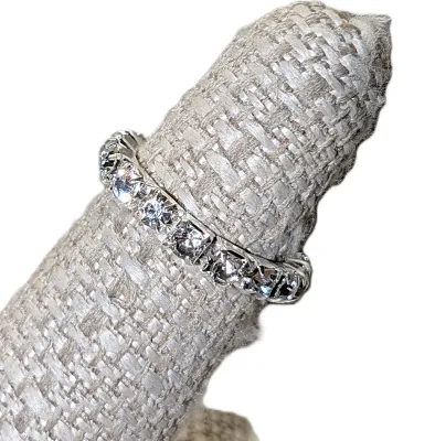 Size 8-11 STRETCH Infinity Style RING with Row of Clear Round Stones on a Silver Tone Setting (1.1g)