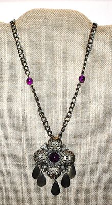 Beautiful VINTAGE Deep Gold Colored PURPLE Cabochon PENDANT (2½" x 2") with Matching Purple Globes on a Brass Colored NECKLACE...