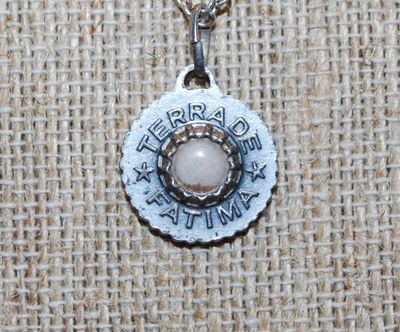 "liz & co." Brand FATIMA NECKLACE "Terrade Fatima" with a Lobster Clasp and Silver Tone Necklace Chain 16" L