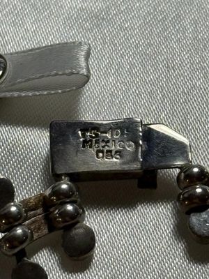 FANTASTIC CONDITION VINTAGE TAXCO .950 SILVER ONYX NECKLACE 17" LONG WEIGHING 116.1 GRAMS TW IN VG PREOWNED CONDITION.