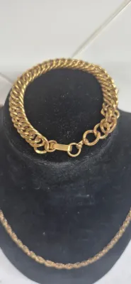 Sale Photo Thumbnail #165: Vintage set of Cuban Link Choker & Bracelet ~ antique gold tone 
> these are cuban link set......unbranded but clasps are not readily used in newer products
Items unearthed in a large storage find
Necklace is one continuous chain.....no clasp [Heavy chain