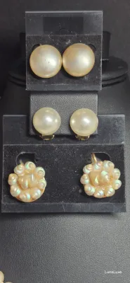 Sale Photo Thumbnail #106: PEARLS OMGosh ~ 4 Freshwater Pearl Necklaces & 2 pair Earrings  [6 PC.]
> All are tested freshwater with unique closures
> sizes : 8" / 14" / 2 @ 16"
> Unusual Clasps:  2 are marked Sterling / 2 have Cabochon settings with snap in closure
> Earrings are F