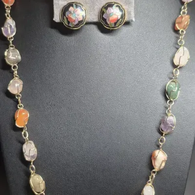 Sale Photo Thumbnail #24: Multi Gemstone, Amethyst, jade, agate, ~ gold gilt wire wrap Vintage Necklace & Cloisonne Earrings
> necklace is 14" long closed with lobster claw clasp
> 2 pair of Cloisonne earrings w/ clasp backs
All in very fine condition