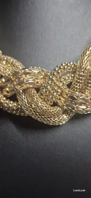 Sale Photo Thumbnail #230: J. CREW Heavy chunky gold tone twisted ~ marked
J. CREW Heavy chunky gold tone twisted ~ marked
size; 10".....1.5" wide
Xcel. condition, no tarnish or oxidation