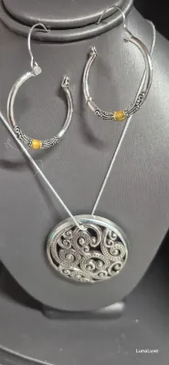 Sale Photo Thumbnail #379: Brighton LG. Anahita Pendant on sterling snake chain & Earrings 
Brighton Anahita Silver Crystal Pendant Necklace.


Color: Silver


Style: JN0262
15" adjustable chain, 1 1/2" diameter pendant, wave-like swirls, SwarovskiBrighton Anahita Silver Crystal Pe