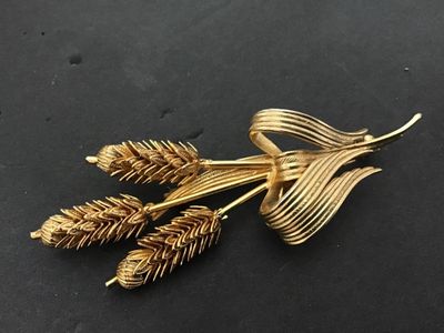 Vintage Wheat/ Cat Tail Brooch