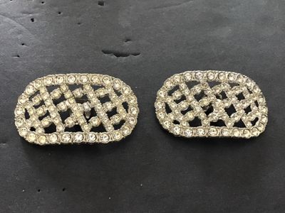 Beautiful Vintage Rhinestone Metal shoe Clip / Clip