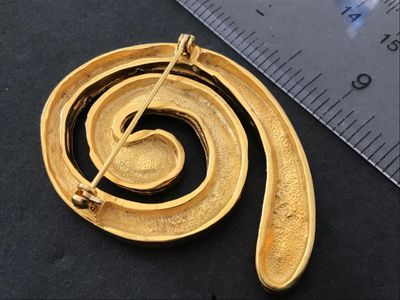 Hammered Antique Gold Tone Brooch