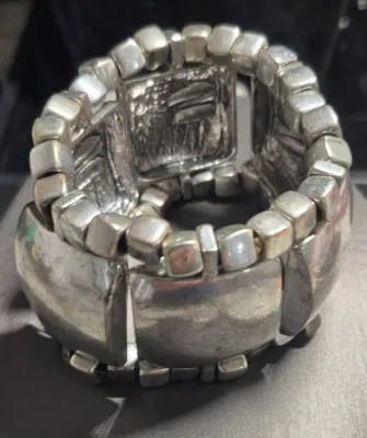 Sale Photo Thumbnail #215: MCM 2" silver tone large squares and beads ~ stretch bracelet
> Size: 3"d / 2"h .........71gr
> matt shien, no major scratches, vintage scuffs