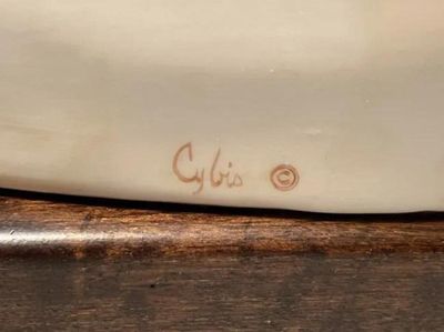 Sale Photo Thumbnail #314: Vintage Cybis Porcelain "Madonna with Bird" 1956/57 on a Base - 11" Tall in VG Preowned Condition. $20 Domestic Inhouse Shipping.