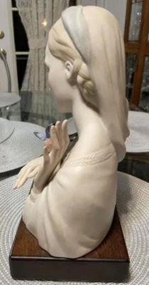 Sale Photo Thumbnail #312: Vintage Cybis Porcelain "Madonna with Bird" 1956/57 on a Base - 11" Tall in VG Preowned Condition. $20 Domestic Inhouse Shipping.