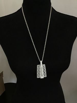 White Enamel Vintage Necklace Vintage