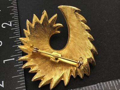 Beautiful Vintage Brooch