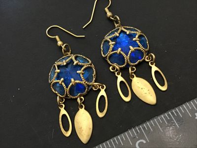 Vintage Heart Faux Glass Sapphire earrings