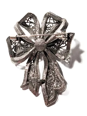 **NEW ARRIVAL** Beautiful "GRAY PEARL BOW" BROOCH (2½" x 1¾") with Large Gray Faux Pearl on a Black Filigree-Style...