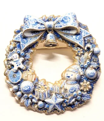 **NEW ARRIVAL** Ceramic BLUE & WHITE HOLIDAY WREATH" BROOCH (2" Diam.) with Bell, Bow, Toys, Gifts, Candy Canes, Stars and...