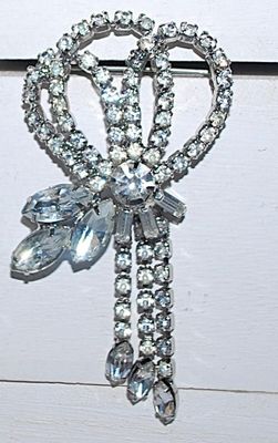 Beautiful 3 Looped Rows of Clear Stones BROOCH (3" x 1¾") with Marquise Cut Stone Accents & 3 Accent Dangles on a Silver...