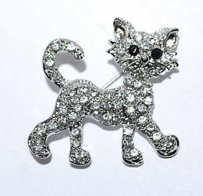 Clear Stones Jeweled CAT BROOCH (1¼" x 1⅛") with Black Eyes on a SILVER TONE Setting