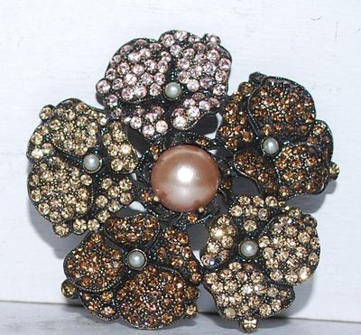 Muted PINK Faux PEARL Center BROOCH (2" Diam.) with an Assortment of BROWN, BEIGE & AMBER Stone Surround on a Dark Brass-Style...
