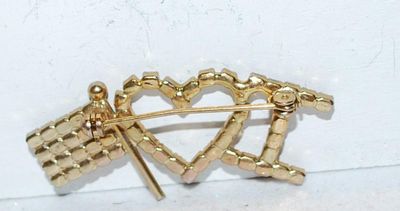 "I LOVE USA" FLAG BROOCH (2" x ¾") on a Gold Tone Setting