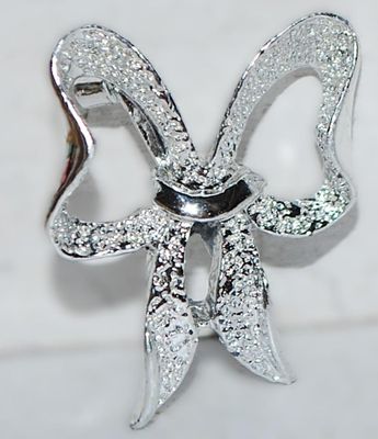Silver Colored Ribbon-Style BOW BROOCH (1" x ¾") on a Silver Tone Setting