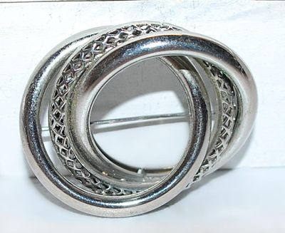 Triple Silver Colored Joined Off-Center RING BROOCH (2" x 1¾") with a Silver Tone Pin