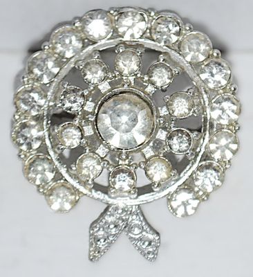 Circle of Stones BROOCH (1¼" Diam.) and Large Center Round Main Stone on a Silver Tone Setting