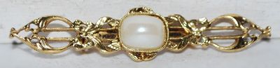 Rounded Rectangle Faux Half Pearl BAR BROOCH (2¼" x ½") with Side Graphic Designed Accents on a Gold Tone Setting