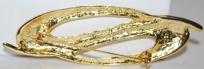 Double Gold Colored "Waves" BROOCH (3½" x 1") on a Gold Tone Setting