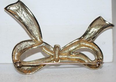 Silver Colored CURLED BOW BROOCH (2½" x 1½") on a Silver Tone Setting