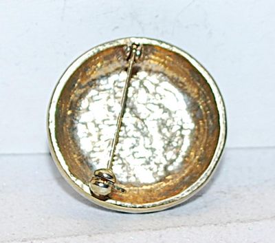 Large Half-Cut Faux PEARL Style BROOCH (1½" Diam.) on a Zig-Zag Gold Tone Setting