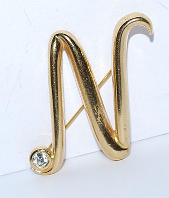 Letter "N' or "Z" BROOCH (1½" x 1½") with Single Corner Stone on a Gold Tone Setting