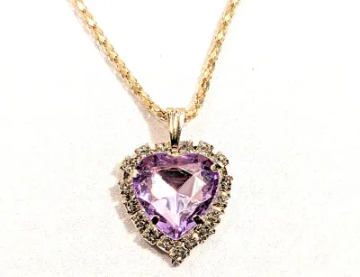 *NEW ARRIVAL* LAVENDER Colored Bejeweled HEART JEWELRY SET/NECKLACE (17" L + Clear Stones Surround+Gold Tone Interlocking Links...