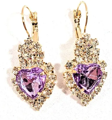 *NEW ARRIVAL* LAVENDER Colored Bejeweled HEART JEWELRY SET/NECKLACE (17" L + Clear Stones Surround+Gold Tone Interlocking Links...
